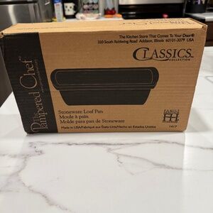 The Pampered Chef #1417 Stoneware Loaf Pan